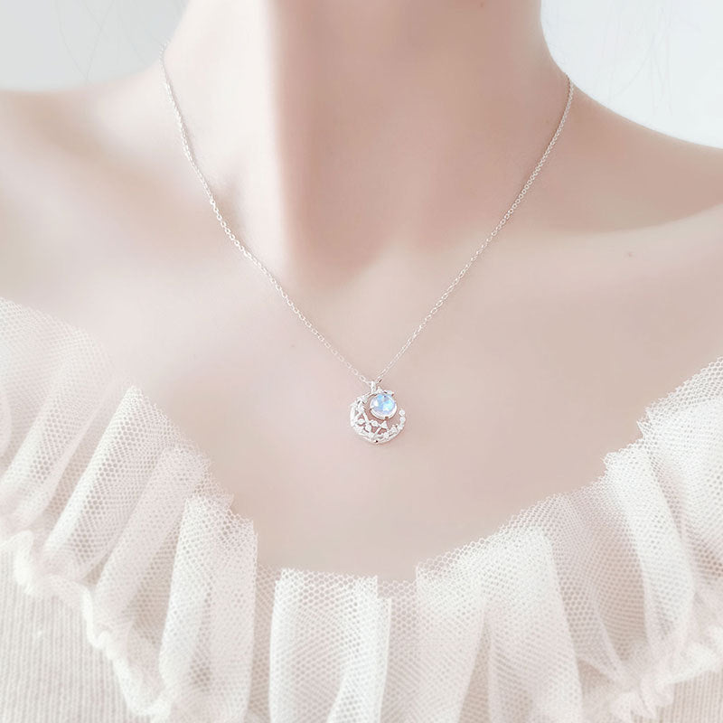 Ladies Moon Necklace